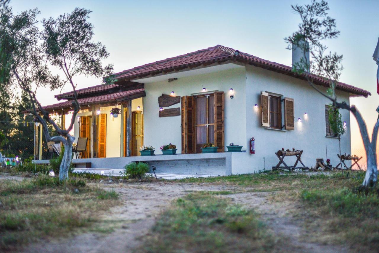 סארטי Vast Emerald, The Only House In Kavourotrypes מראה חיצוני תמונה